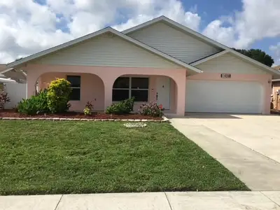 GOLFERS PARADISE , 3 BEDROOM RENTAL HOME IN VENICE FLORIDA, View more