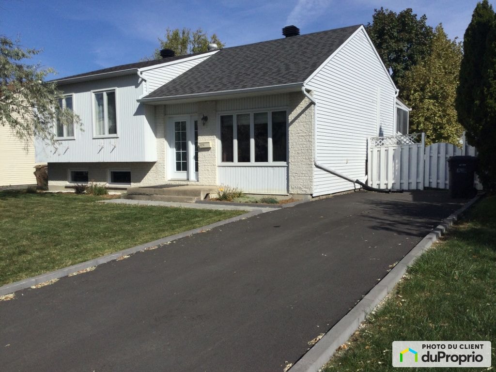 $660,000 - Bungalow for sale in Varennes — photo 1