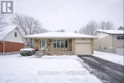 Welcome to 16 Applewood Drive, a well-maintained home nestled in a quiet, family-friendly neighbourh...