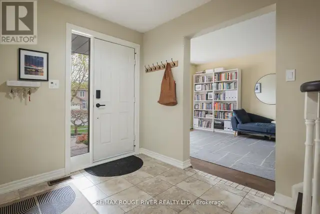 2052 LYNN HEIGHTS DRIVE Pickering (Liverpool), Ontario in Houses for Sale in Oshawa / Durham Region - Image 3