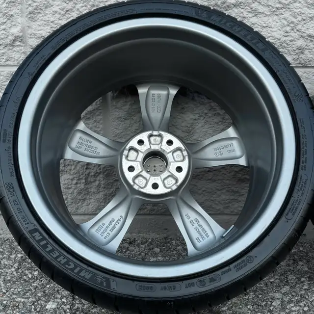 (99%) 4x Audi RS3 19" OEM Summer Wheels Package in Tires & Rims in City of Toronto - Image 7