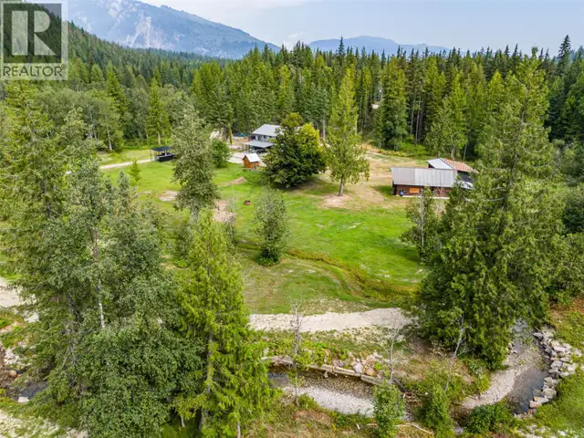 1750 Highway 23 South Highway S Revelstoke, British Columbia in Houses for Sale in Revelstoke - Image 10