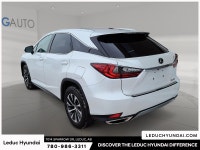 2021 Lexus RX 350 Experience the Lexus RX 350 with just 67974 km, finished in a sharp White exterior... (image 4)