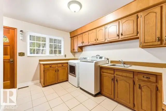 7550 ELLERSLIE RD SW Edmonton, Alberta in Houses for Sale in Edmonton - Image 29