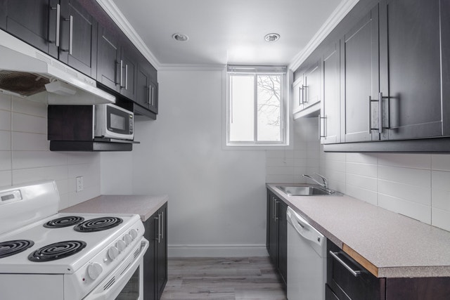 3010 Avenue Van Horne — photo 2