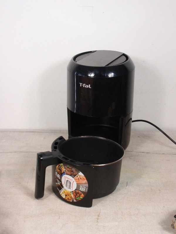 T FAL Easy Fry Compact 1.69QT / 1.6L Air Fryer FL08P Microwaves