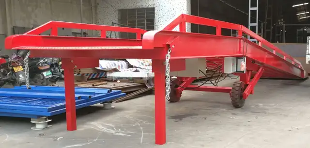 New Electric & Manual 22000 Lbs Loading Dock Ramp in Boat Parts, Trailers & Accessories in Regina - Image 8