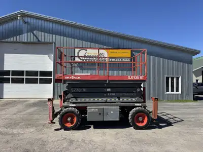 4x4 Plateforme Extensible Moteur Kubota Gaz et Propane Élévation 35' Largeur 71'' Pattes Stabilisatr...