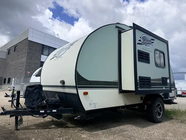 2016 Forest River R POD 176 in Travel Trailers & Campers in St. Albert - Image 3
