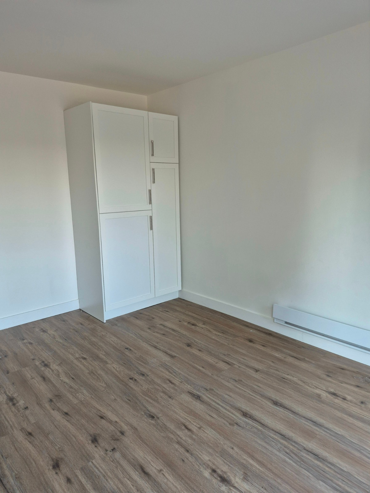 CHAMBRES et 4 1/2 A LOUER  A POINTE-AUX-TREMBLES — photo 1