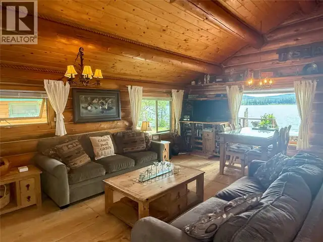 Cabin 4 Hatheume Lake Road Peachland, British Columbia in Houses for Sale in Penticton - Image 14
