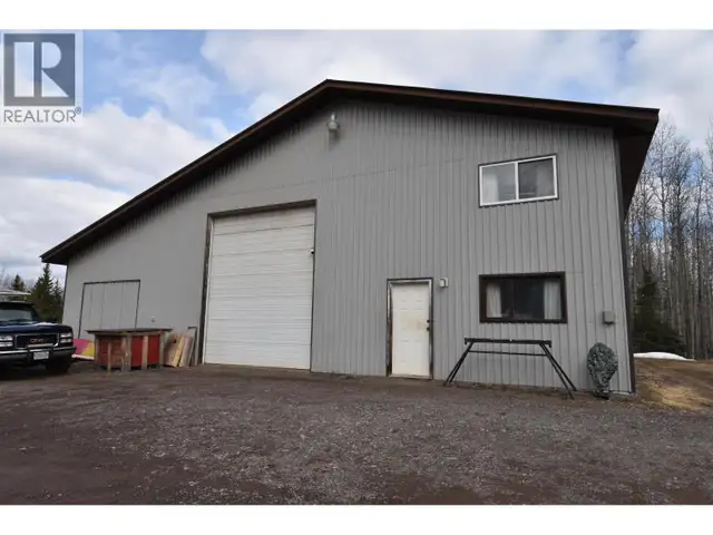 1055 HUDSON BAY MOUNTAIN ROAD Smithers, British Columbia in Houses for Sale in Smithers - Image 22
