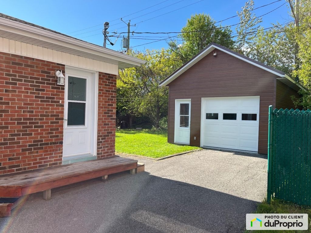 $375,000 - Bungalow for sale in Chicoutimi (Chicoutimi-Nord) — photo 2