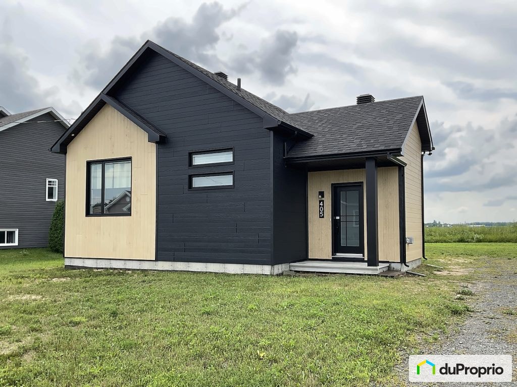 $449,000 - Bungalow for sale in St-Celestin — photo 1
