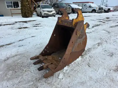 Cat 34 Inch 250 Series WBM Excavator Dig Bucket to fit all Cat 325 326 328 329 330 and all John Deer...