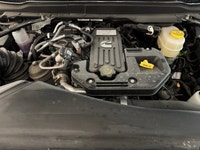 This 2026 RAM 2500 TRADESMAN CREW CAB 4X4 has the following options Cloth 40/20/40 Bench Seat, 8.4 T... (image 7)