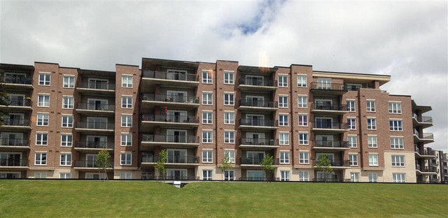 Royal Gardens - 2 Bedroom Apartment for Rent in Long Term Rentals in Bedford