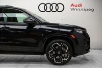 Only 8,150 KM!! The all-new 2025 VW Tiguan has been completely re-imagined with sporty, eye-catching... (image 4)