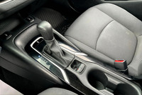 2020 Toyota Corolla LE CVT 4-Door Sedan The 2020 Toyota Corolla LE offers a perfect balance of relia... (image 8)
