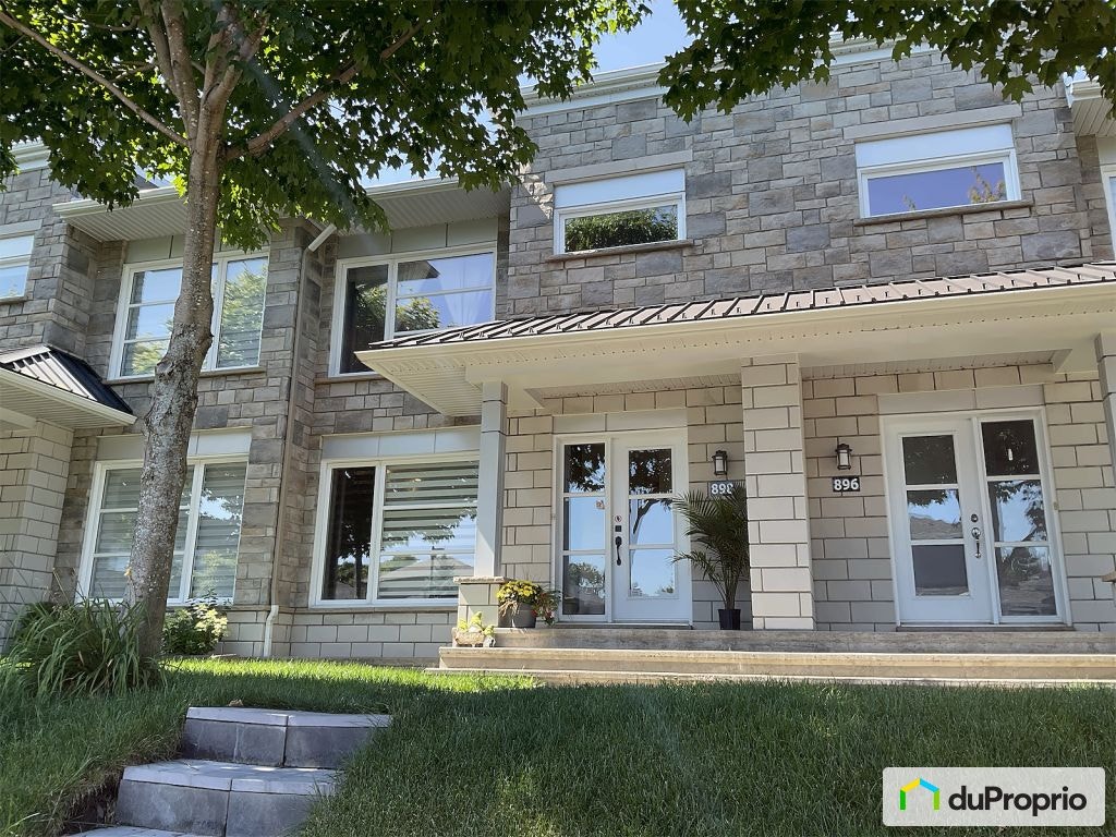 $495,000 - Townhouse for sale in Charlesbourg — photo 1