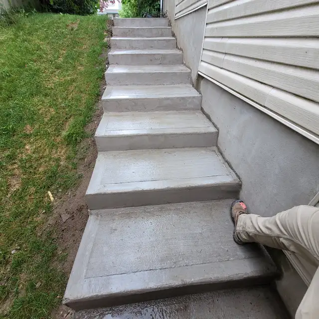 CONCRETE, RENOVATION, AND SUPPLIES  BLD. MATERIALS63008304570371121