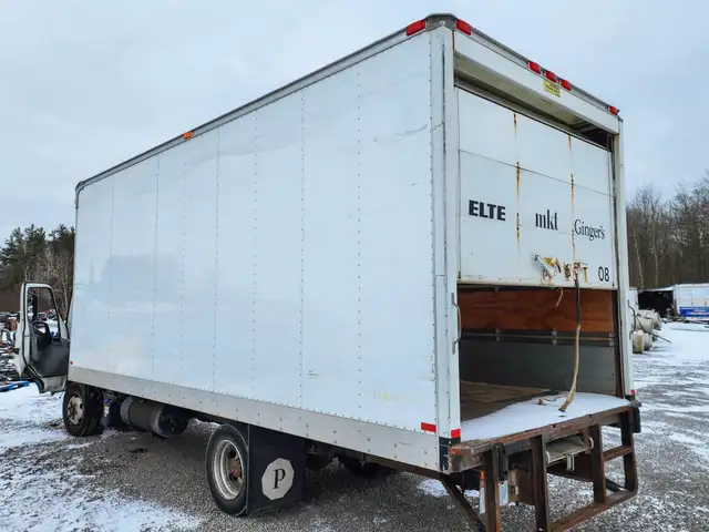 Hino 195 21ft Van Body - Stock #: HI-0824-10 in Heavy Equipment Parts & Accessories in Hamilton - Image 3