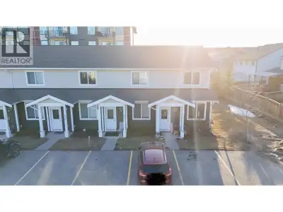 This great unit at Cypress Townhomes is perfect for a first time home buyer, someone looking to down...