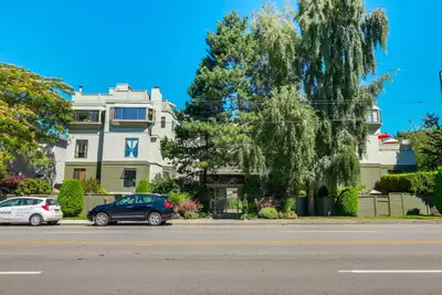 17-3437 West 4th Avenue Welcome to Waterwood Court! Waterwood Court, located at 3437 West 4th Avenue...
