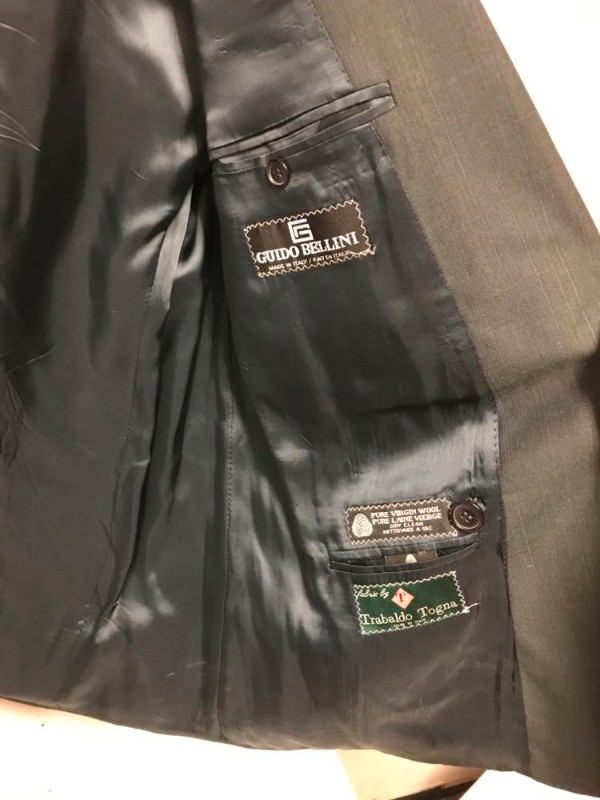 Moores Guido Bellini Tailored Suit Jacket in Men's in Oakville / Halton Region - Image 4