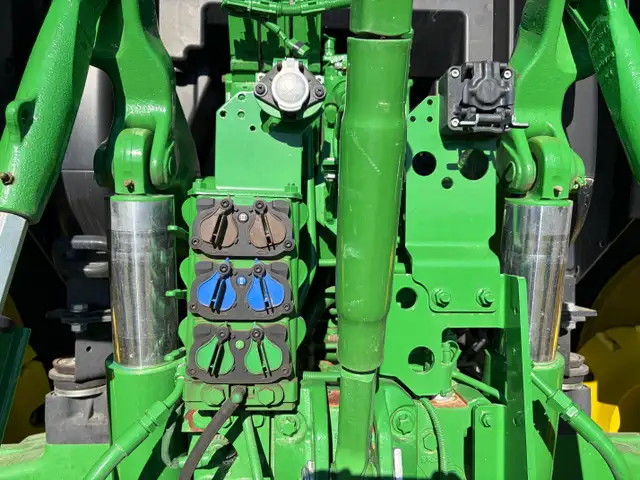 2023 John Deere 6R 155 with 640R  - IVT with 265 Hours in Farming Equipment in Calgary - Image 23