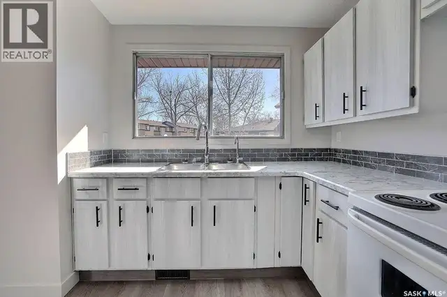 31 Mackenzie WAY Regina, Saskatchewan in Condos for Sale in Regina - Image 8