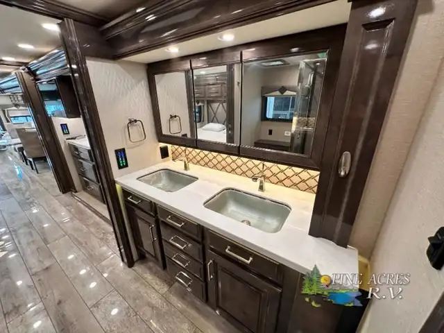 2021 Entegra Coach Anthem 44F only 35K Miles in RVs & Motorhomes in Moncton - Image 58