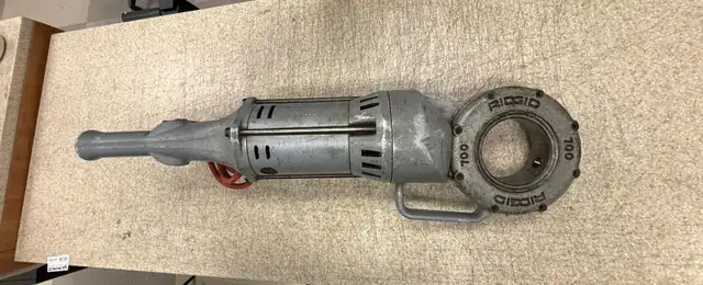 RIDGID 700 Power Drive Pipe Threader (1/8"–2") - $99964840238193027121