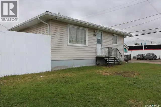 603 Gordon STREET Moosomin, Saskatchewan in Commercial & Office Space for Sale in Regina - Image 31