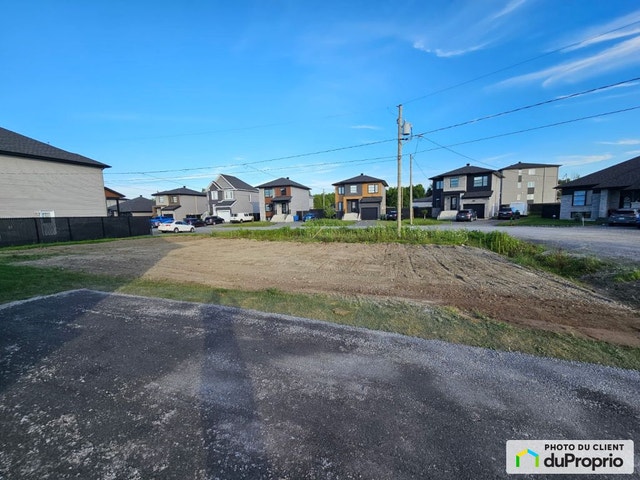 $180,000 - Residential Lot for sale in Ste-Barbe — photo 1