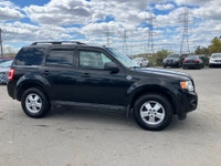 FINANCEMENT MAISON 100% APPROUVÉ AVEC 1200$ D'ACOMPTE 2010 Ford Escape XLT 4WD, Automatique. V6 3.0L... (image 3)