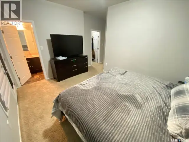 703 Barber CRESCENT Weyburn, Saskatchewan in Houses for Sale in Regina - Image 11