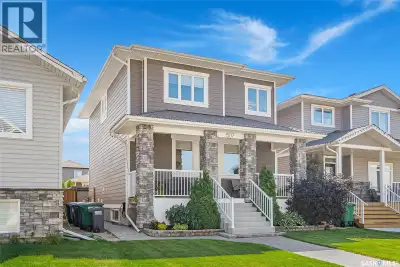 Stunning Modern Home in Prime Location with Luxury Features! This beautifully designed home offers t...