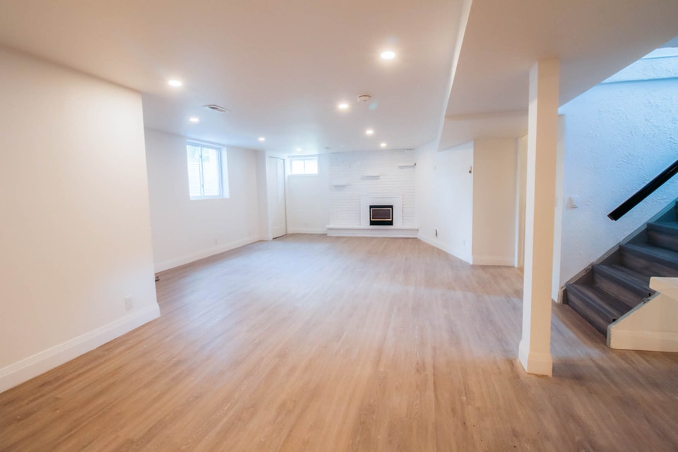 191 Gadsby Ave, Welland - 1 Bedroom Lower Unit 4