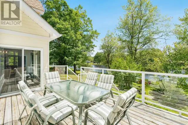 1037 ROCKCASTLE ROAD Gravenhurst (Morrison), Ontario in Houses for Sale in Muskoka - Image 33