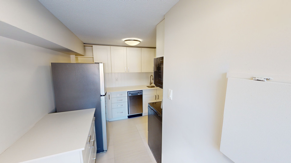 Britannia Beach - Apartment for Rent in Ottawa West in Long Term Rentals in Ottawa