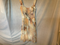 LE CHATEAU Floral Sleeveless Lined Dress (S/M) Like New!