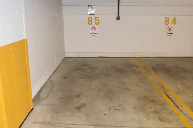 Indoor Parking Centreville, 1239 Drummond62864749020547123