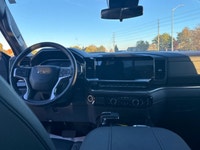 Trailboss 3.0L Diesel, Sunroof, Leather, Multi-Flex Tailgate, Spray-On Bedliner, Bose, Hitch ViewThe... (image 9)