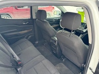 All prices subject to applicable taxes Dealer#4660 Just Arrived – 2017 GMC Acadia SLE FWD – 7-Passen... (image 9)