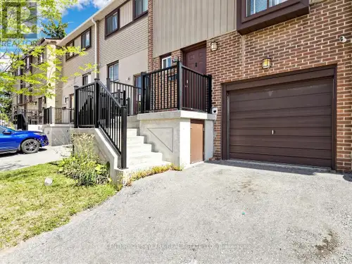 Welcome to 164 Moregate Crescent, a wonderful opportunity in a convenient Brampton community. Thisin...