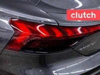 NO ACCIDENTS / CLEAN CARFAX / 1 OWNER / Power Tailgate/Hatch, Auto Dimming Rearview Mirror, Front He... (image 9)