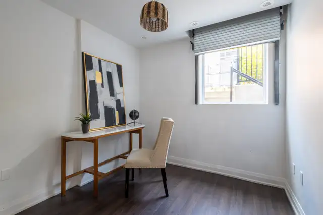 3+1Br 3Bath 1195 SF Condo Townhouse, Vaughn (N12159254) in Houses for Sale in Mississauga / Peel Region - Image 6