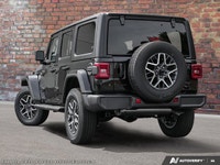 This Jeep Wrangler boasts a Regular Unleaded V-6 3.6 L/220 engine powering this Automatic transmissi... (image 3)