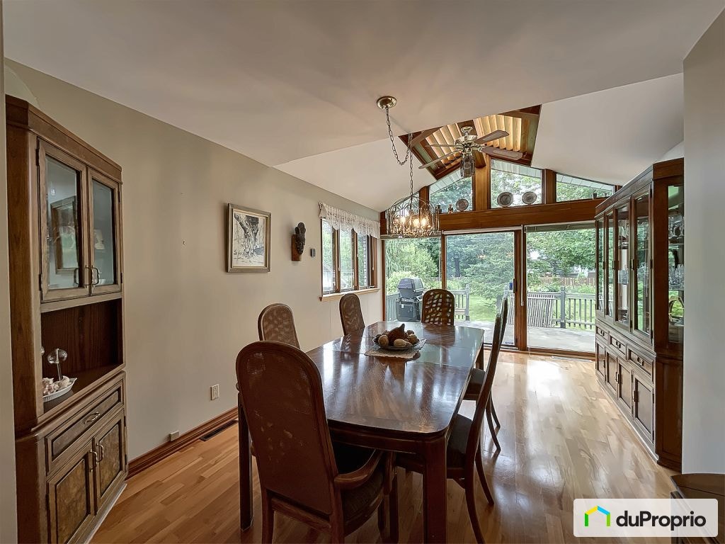 $535,000 - Bungalow for sale in Longueuil (Vieux-Longueuil) — photo 3